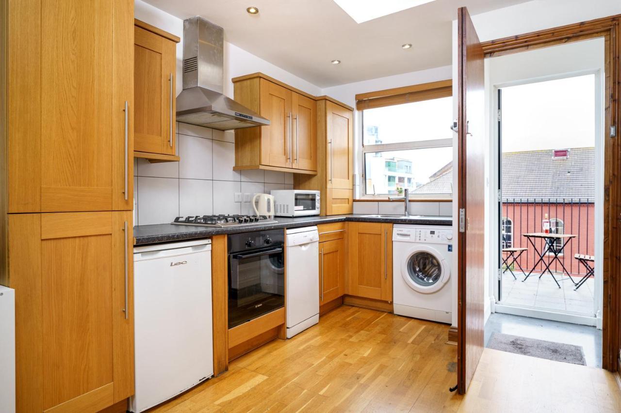 Flat In London Apartment Екстериор снимка