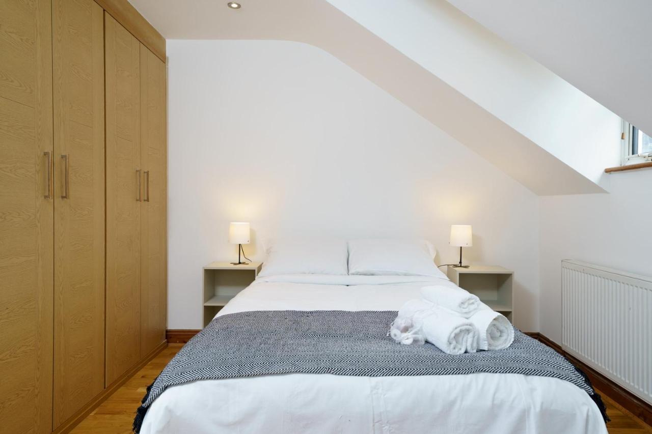Flat In London Apartment Екстериор снимка